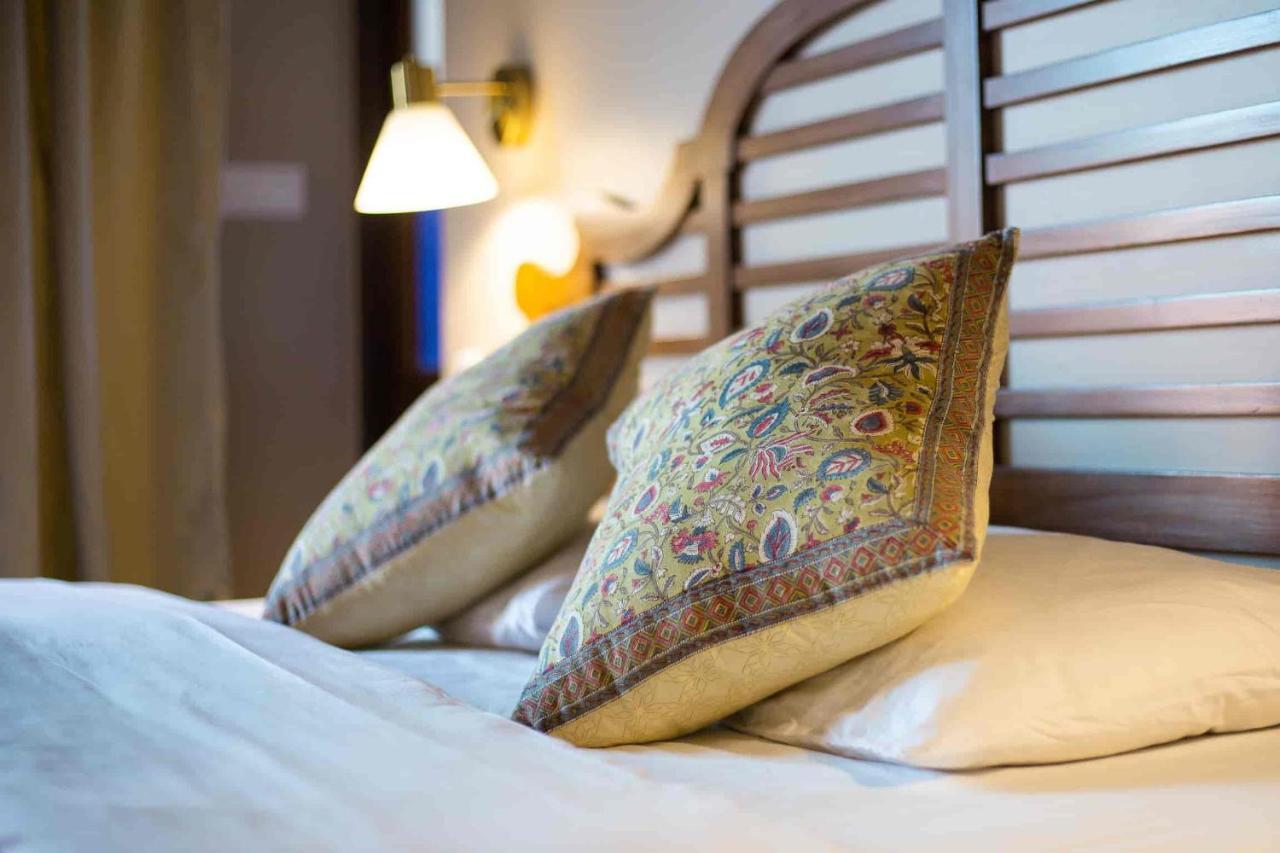 Fiesta Beach Resort Baga Bagian luar foto